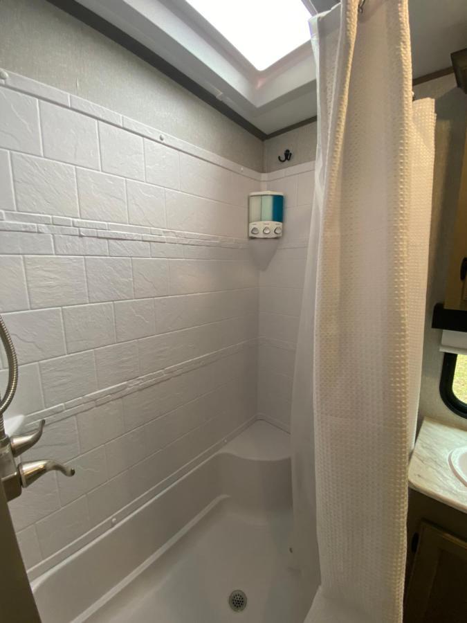 Cozy Rv Experience W/Pool+Spa Near Lake Conroe Willis Exterior foto