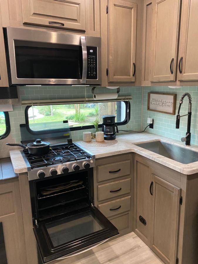 Cozy Rv Experience W/Pool+Spa Near Lake Conroe Willis Exterior foto